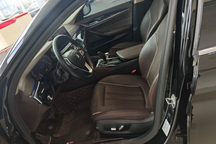 Used BMW 5 Series 2021 525Li Luxury Package Left Front Seat