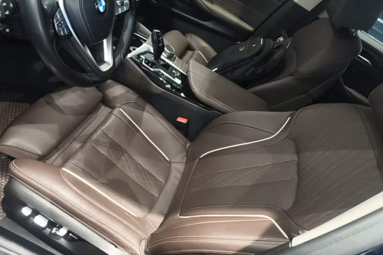 Used BMW 5 Series 2021 530Li Luxury Edition Premium Package Left Front Seat