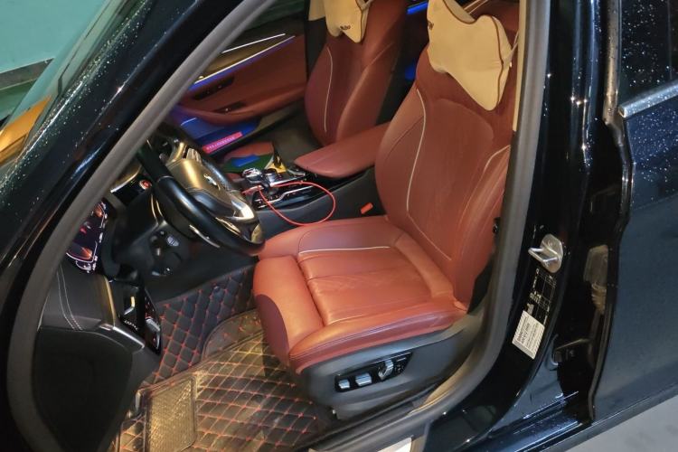 Used BMW 5 Series 2021 530Li Luxury Edition Premium Package Left Front Seat