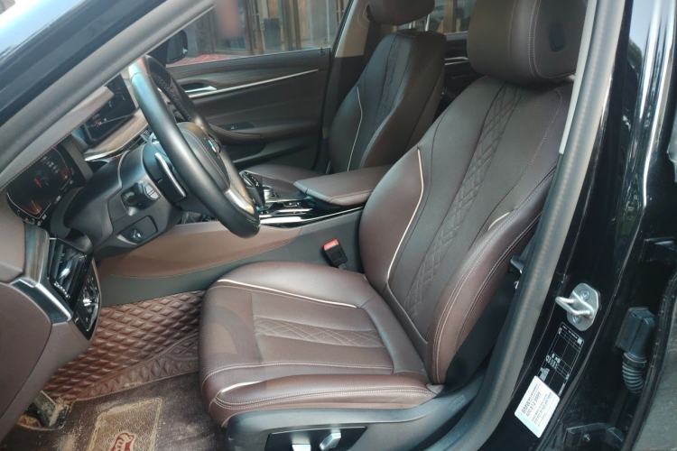 Used BMW 5 Series 2021 Restyled 530Li Leading Edition Luxury Package Left Front Seat