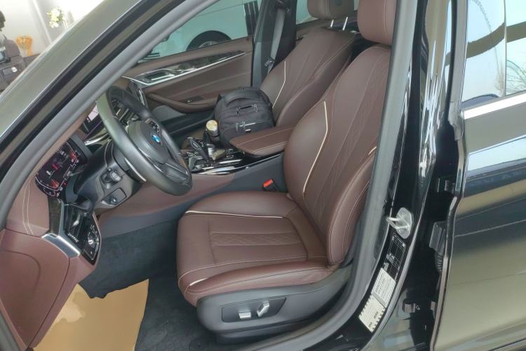 Used BMW 5 Series 2021 530Li Leading Model M Sport Package Left Front Seat