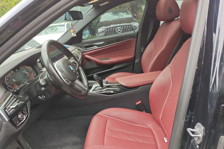 Used BMW 5 Series 2021 Facelifted 525Li M Sport Package Left Front Seat