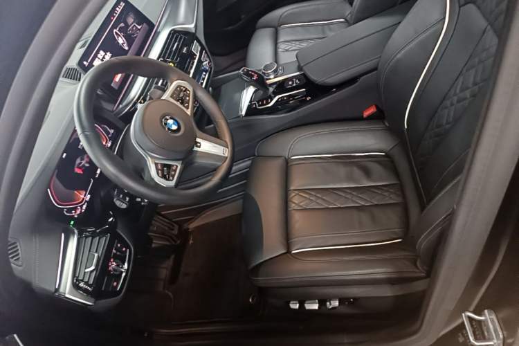 Used BMW 5 Series 2021 540i Sport Line M Sport Package Left Front Seat