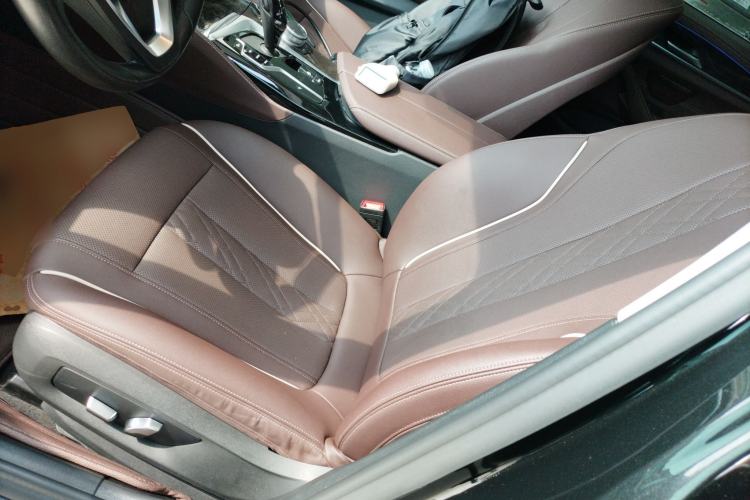 Used BMW 5 Series 2021 525Li Luxury Package Left Front Seat