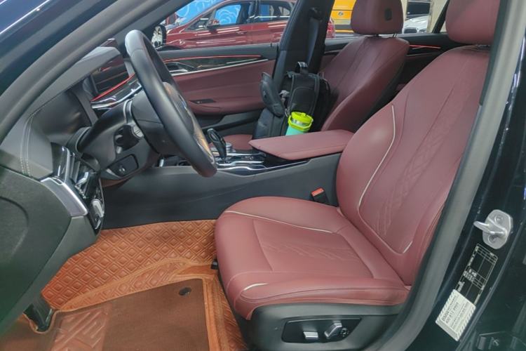 Used BMW 5 Series 2021 525Li M Sport Package Left Front Seat