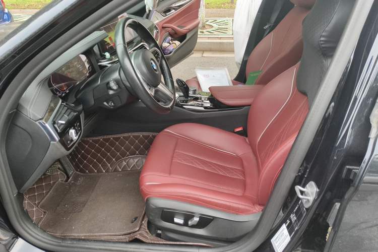 Used BMW 5 Series 2021 525Li M Sport Package Left Front Seat