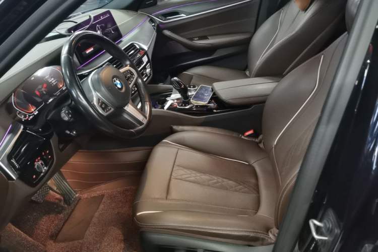 Used BMW 5 Series 2021 530Li Leading Model M Sport Package Left Front Seat