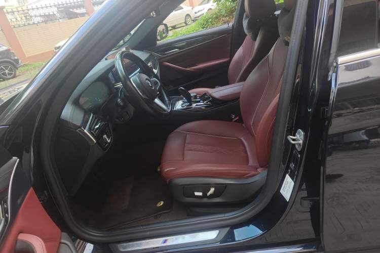 Used BMW 5 Series 2021 Facelifted 525Li M Sport Package Left Front Seat