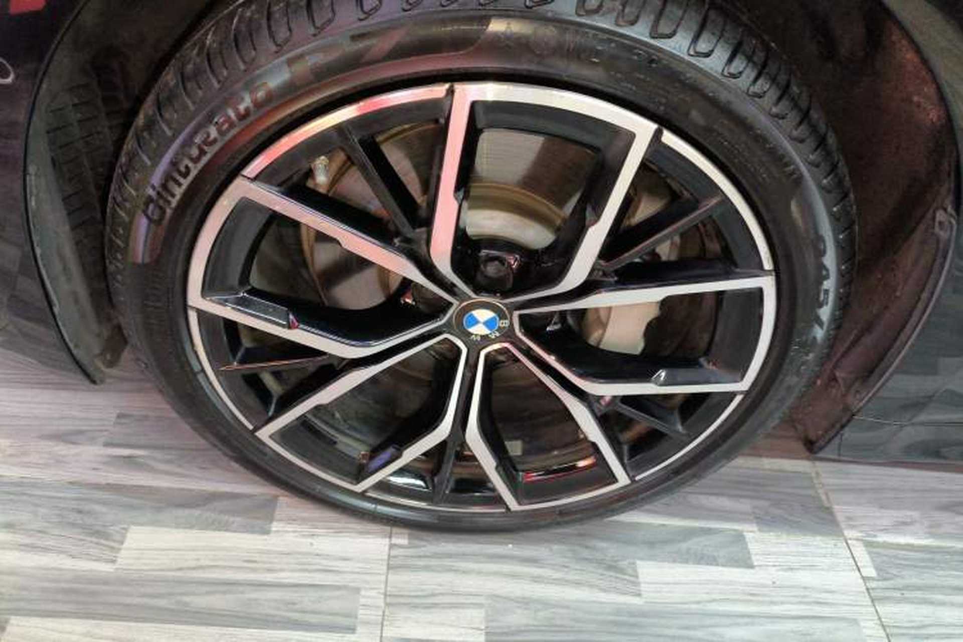 Used BMW 5 Series 2021 530Li Luxury Edition M Sport Package Left Front Wheel Hub
