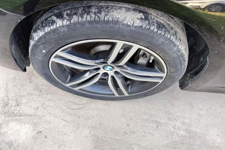 Used BMW 5 Series 2021 530Li Leading Luxury Package Left Front Wheel Hub