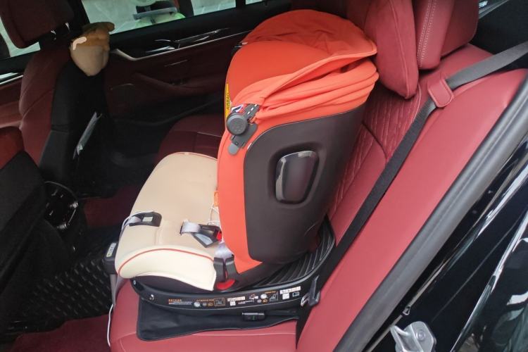 Used BMW 5 Series 2021 530Li Luxury Edition M Sport Package Left Rear Seat