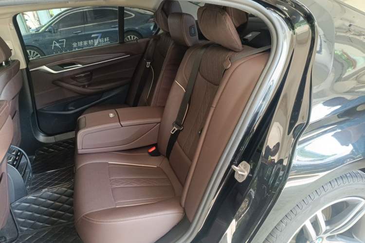 Used BMW 5 Series 2021 530Li xDrive Luxury Package Left Rear Seat