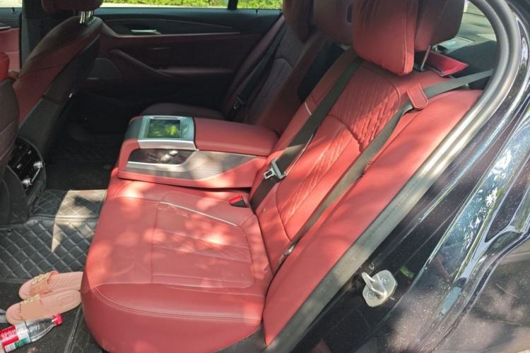 Used BMW 5 Series 2021 Restyled 530Li Luxury Edition M Sport Package Left Rear Seat