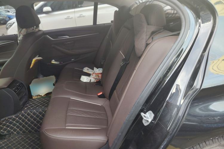 Used BMW 5 Series 2021 530Li Leading Luxury Package Left Rear Seat