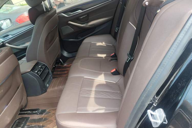 Used BMW 5 Series 2021 530Li xDrive Luxury Package Left Rear Seat