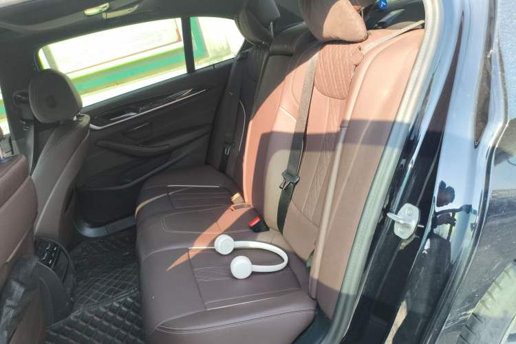 Used BMW 5 Series 2021 525Li M Sport Package Left Rear Seat