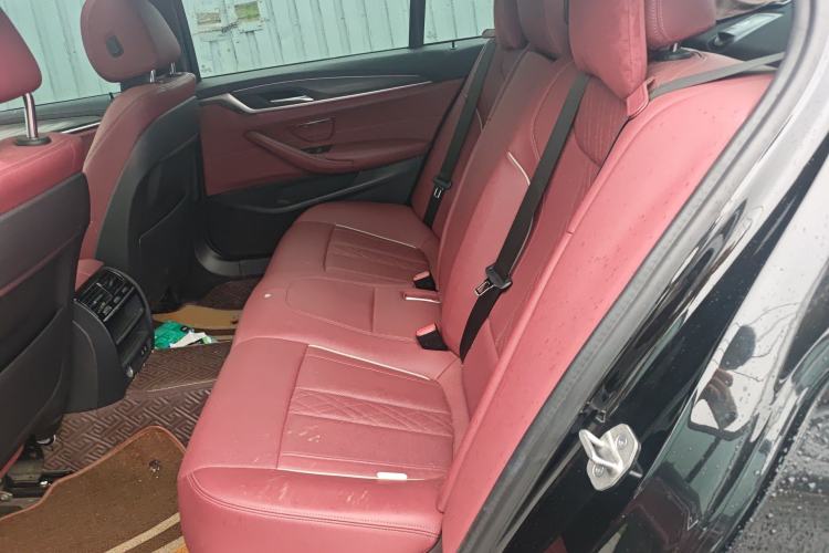 Used BMW 5 Series 2021 530Li Leading Model M Sport Package Left Rear Seat