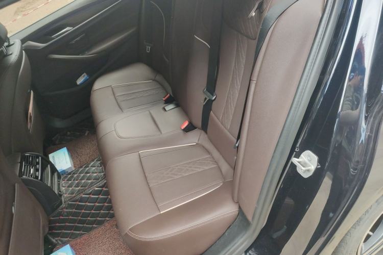 Used BMW 5 Series 2021 Restyled 530Li Leading Edition Luxury Package Left Rear Seat