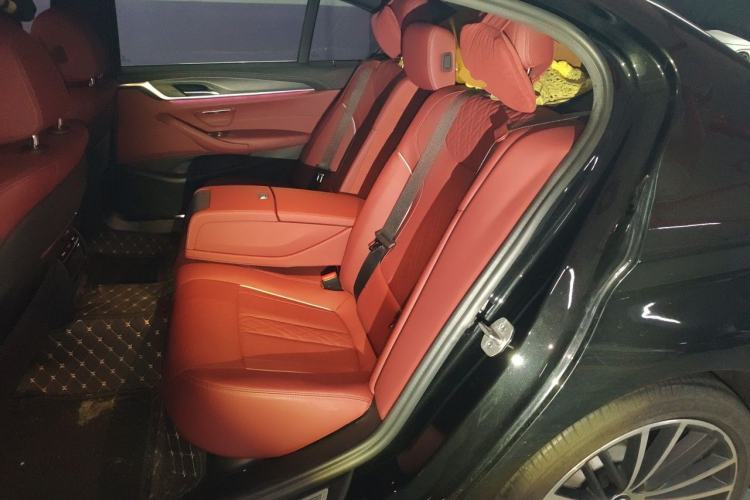 Used BMW 5 Series 2021 530Li Leading Model M Sport Package Left Rear Seat