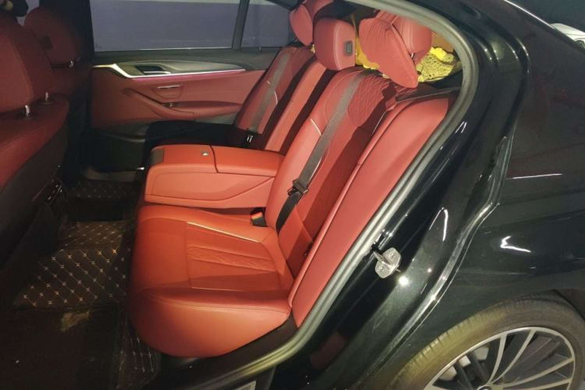 Used BMW 5 Series 2021 530Li Leading Model M Sport Package Left Rear Seat