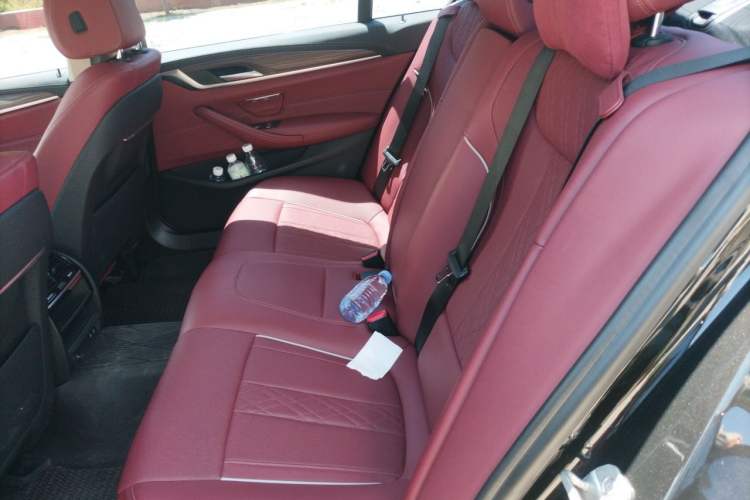 Used BMW 5 Series 2021 Restyled 530Li Leading Edition Luxury Package Left Rear Seat