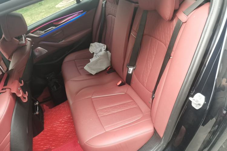 Used BMW 5 Series 2021 Restyled 530Li Luxury Edition M Sport Package Left Rear Seat