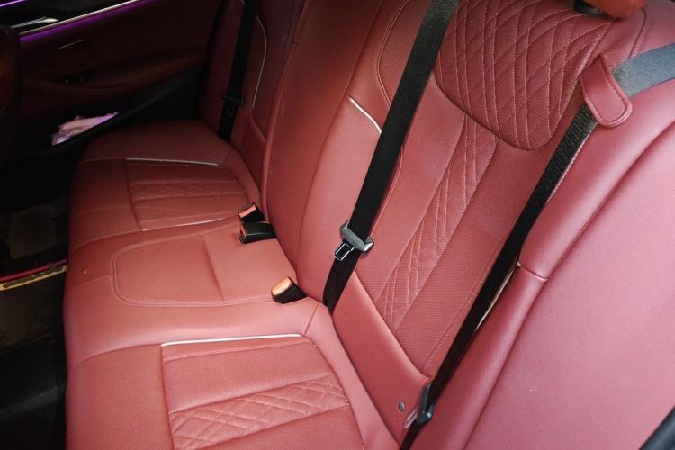 Used BMW 5 Series 2021 Facelifted 530Li Leading Edition M Sport Package Left Rear Seat