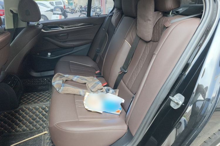 Used BMW 5 Series 2021 Updated Version 525Li Luxury Package Left Rear Seat