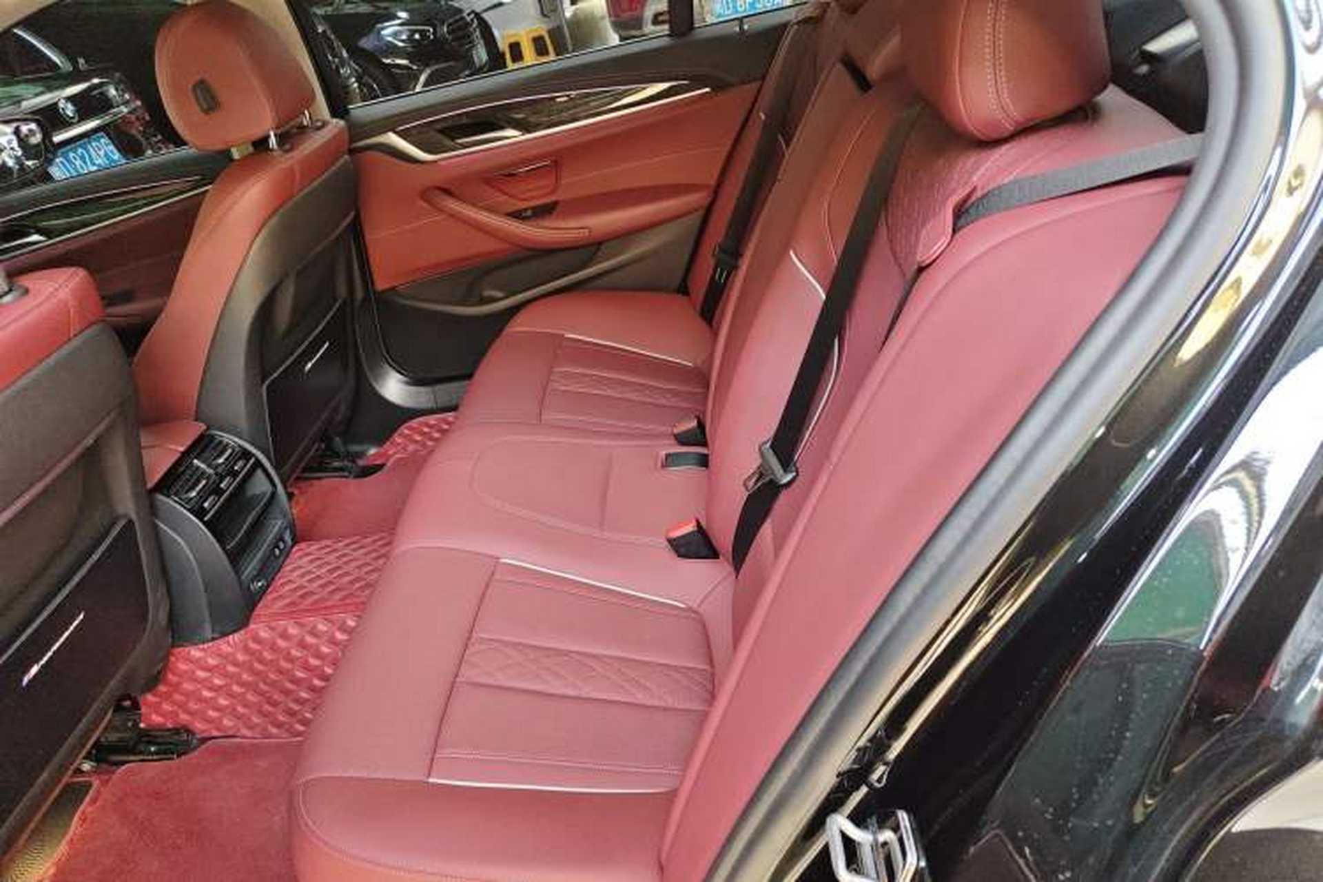 Used BMW 5 Series 2021 525Li Luxury Package Left Rear Seat