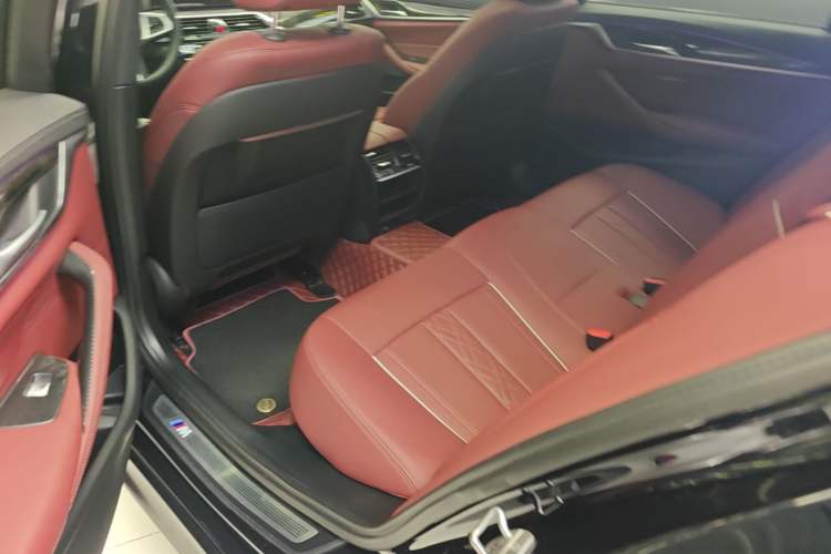 Used BMW 5 Series 2021 Facelifted 525Li M Sport Package Left Rear Seat