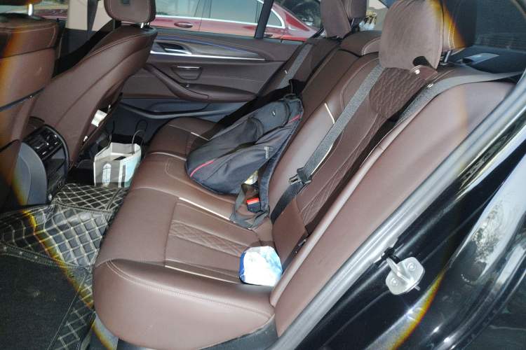 Used BMW 5 Series 2021 Restyled 530Li Leading Edition Luxury Package Left Rear Seat