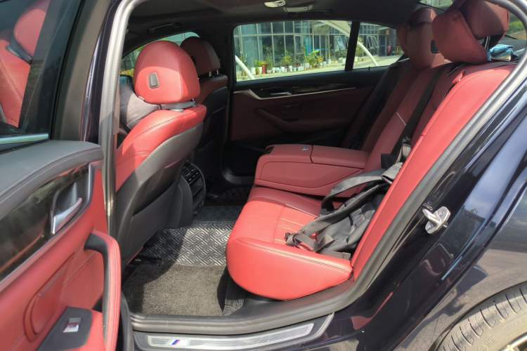 Used BMW 5 Series 2021 Facelifted 525Li M Sport Package Left Rear Seat