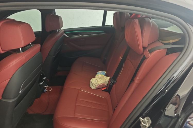 Used BMW 5 Series 2021 530Li Luxury Edition M Sport Package Left Rear Seat