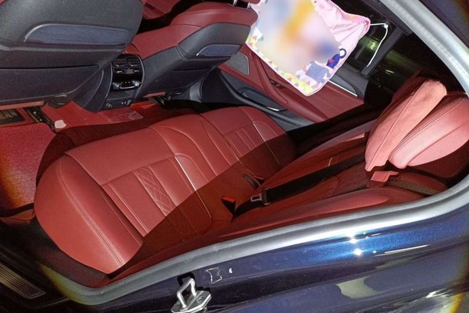 Used BMW 5 Series 2021 Restyled 530Li Luxury Edition M Sport Package Left Rear Seat