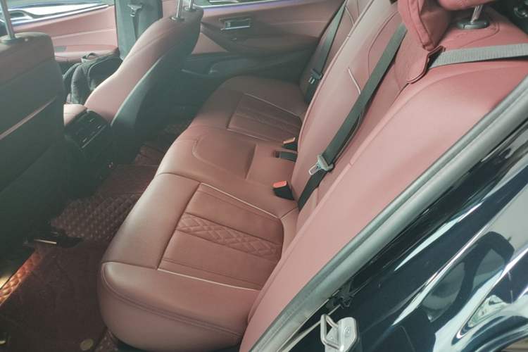 Used BMW 5 Series 2021 525Li M Sport Package Left Rear Seat