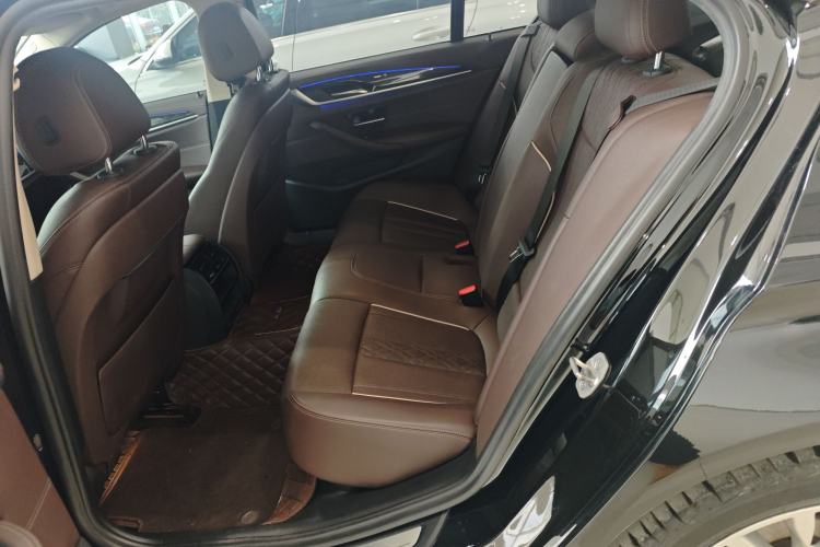 Used BMW 5 Series 2021 525Li Luxury Package Left Rear Seat