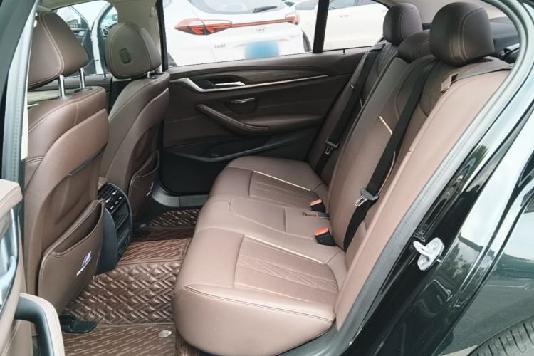 Used BMW 5 Series 2021 530Li Leading Luxury Package Left Rear Seat