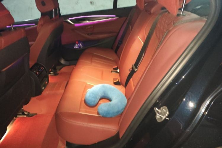Used BMW 5 Series 2021 530Li Leading Model M Sport Package Left Rear Seat
