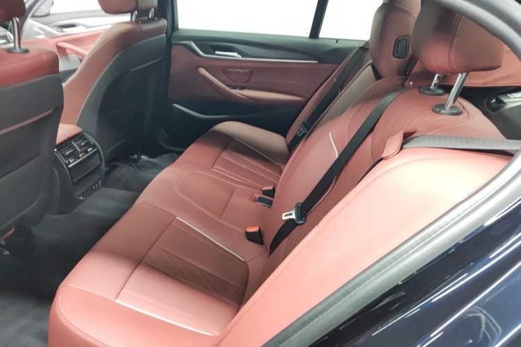 Used BMW 5 Series 2021 530Li Leading Model M Sport Package Left Rear Seat