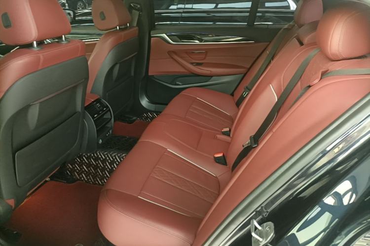 Used BMW 5 Series 2021 525Li M Sport Package Left Rear Seat