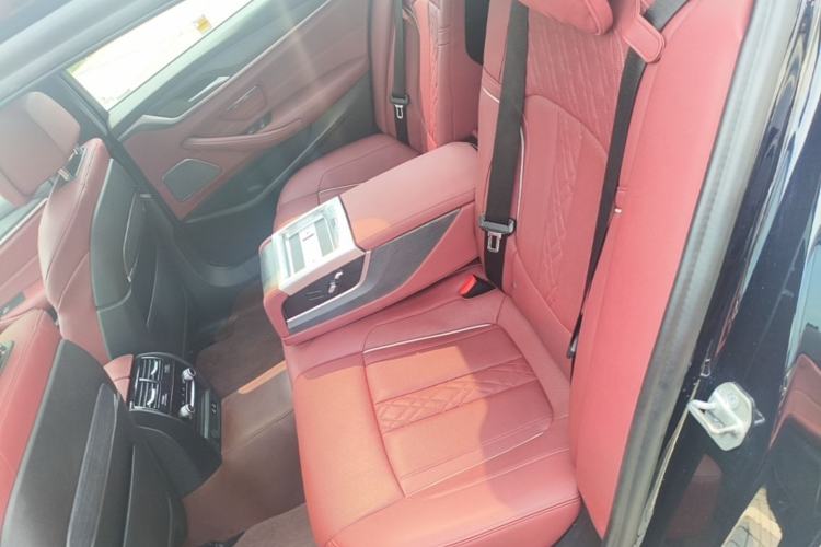Used BMW 5 Series 2021 530Li Luxury Edition M Sport Package Left Rear Seat