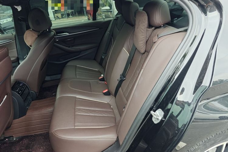 Used BMW 5 Series 2021 530Li Leading Model M Sport Package Left Rear Seat