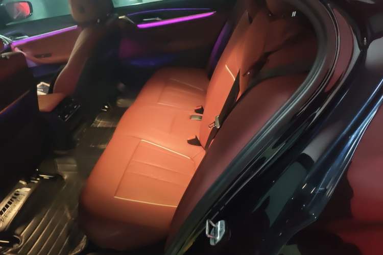 Used BMW 5 Series 2021 530Li Leading Model M Sport Package Left Rear Seat