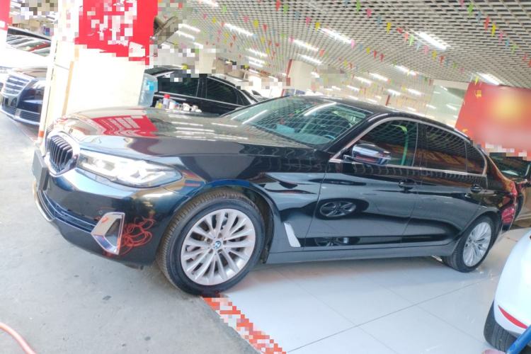 Used BMW 5 Series 2021 525Li Luxury Package Left Side