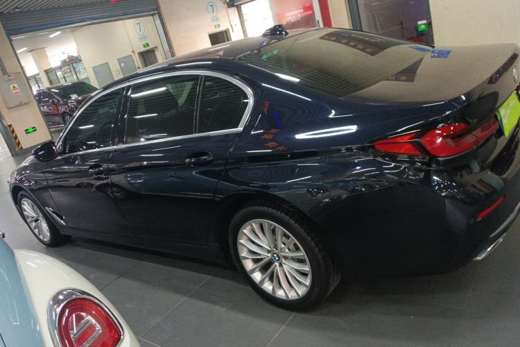 Used BMW 5 Series 2021 525Li Luxury Package Left Side