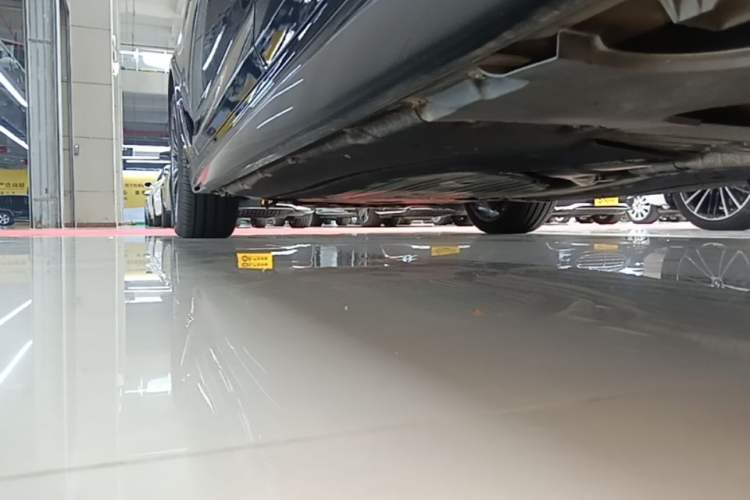Used BMW 5 Series 2021 Facelifted 530Li Leading Edition M Sport Package Left Side Sill