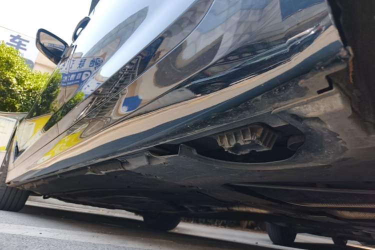 Used BMW 5 Series 2021 525Li Luxury Package Left Side Sill