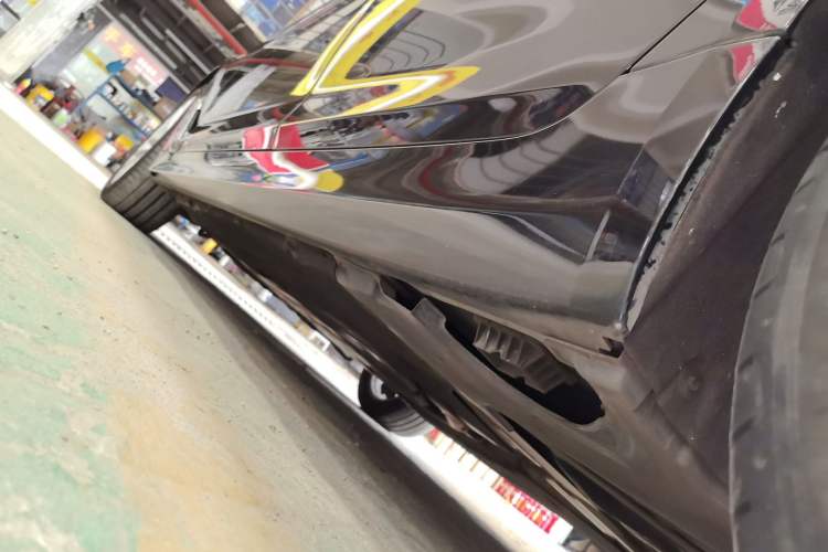 Used BMW 5 Series 2021 525Li Luxury Package Left Side Sill