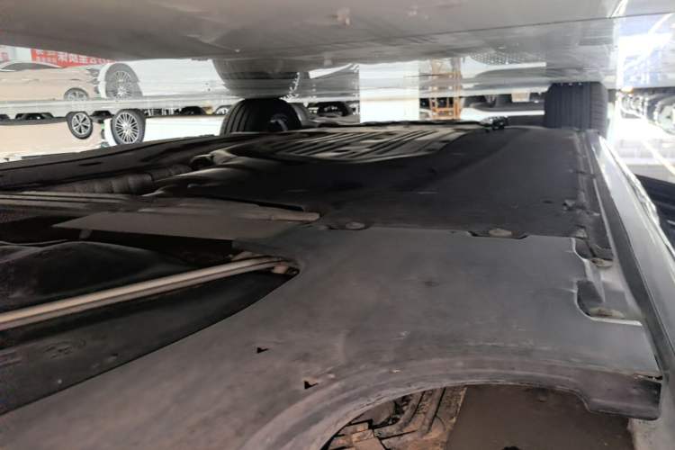 Used BMW 5 Series 2021 525Li M Sport Package Left Side Sill