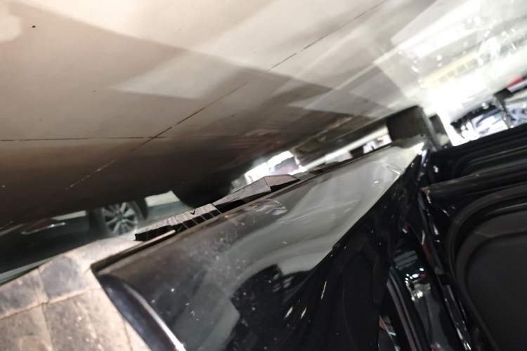 Used BMW 5 Series 2021 Facelifted 530Li Leading Edition M Sport Package Left Side Sill